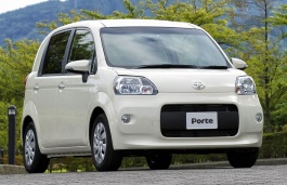 Toyota Porte 2004 model